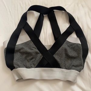 Aritzia Cage Sports Bra